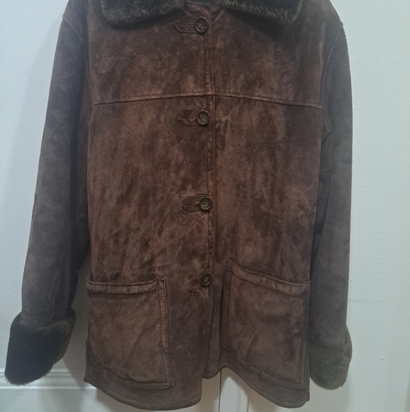 Genuine leather Dennis Basso coat. - Picture 5 of 5